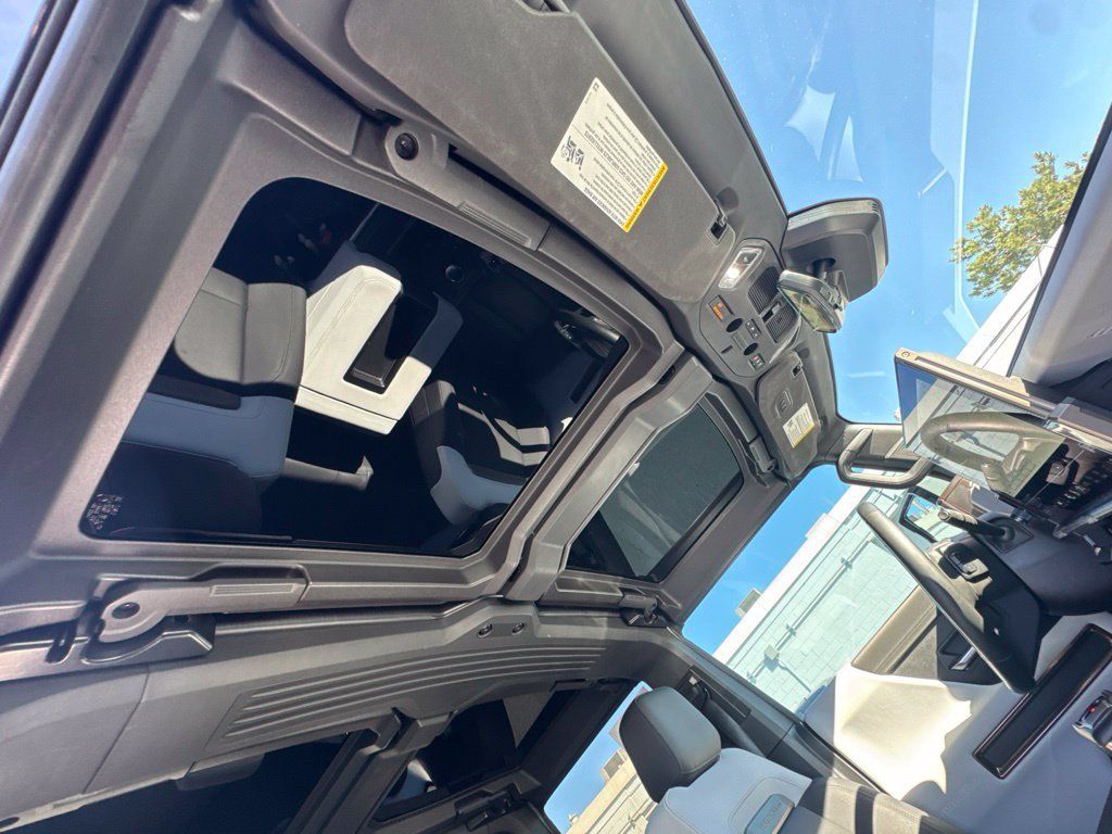 Used 2024 GMC Hummer EV 3X AWD/4WD image 27