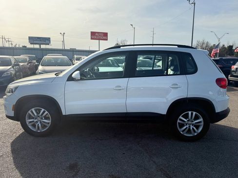 Used 2017 Volkswagen Tiguan S image 6