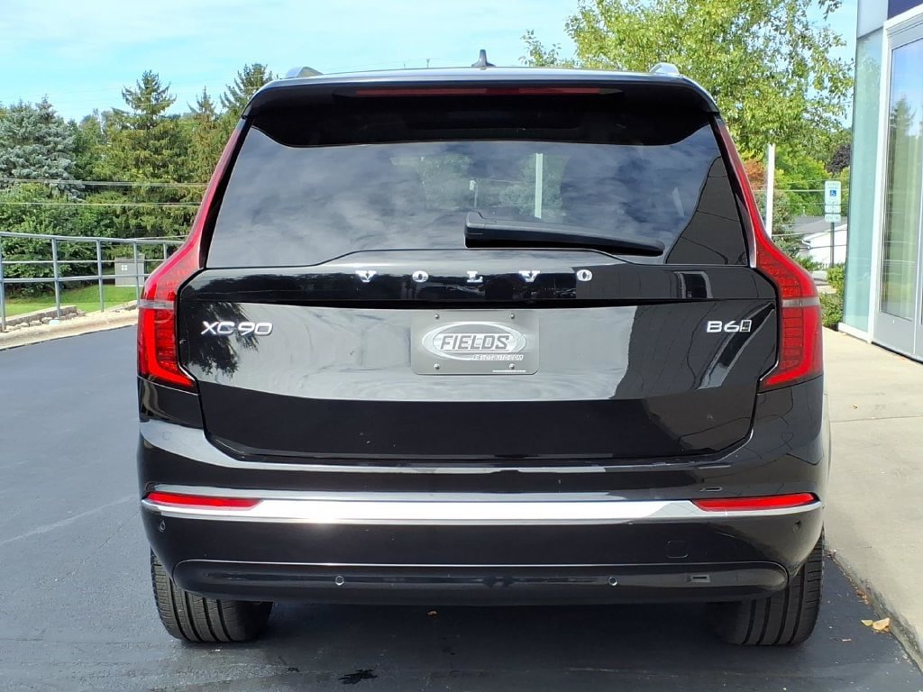 Certified 2026 Volvo XC90 B6 Ultra AWD/4WD image 4