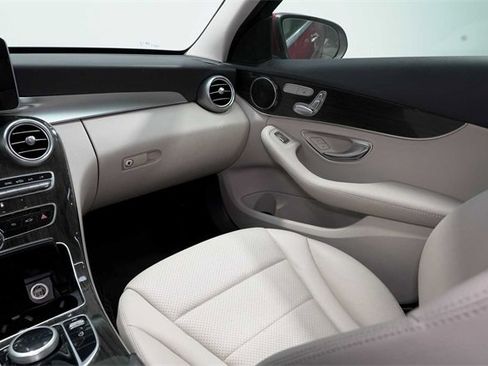 Used 2018 Mercedes-Benz C 300 Sedan image 15