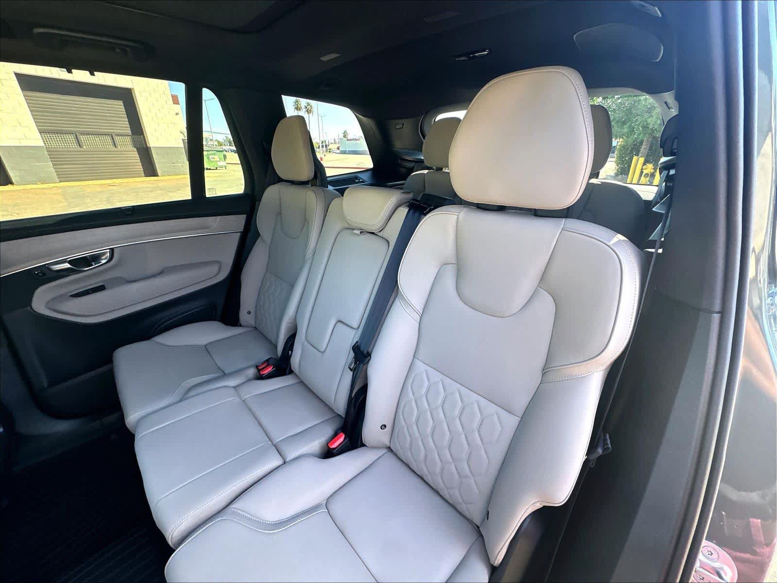 New 2027 Volvo XC90 B6 Plus AWD/4WD image 12