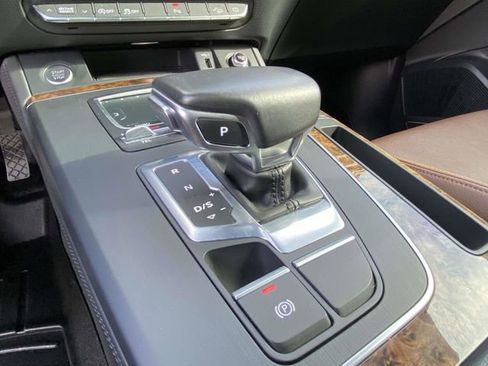 Used 2018 Audi Q5 Prestige w/ Prestige Package image 33