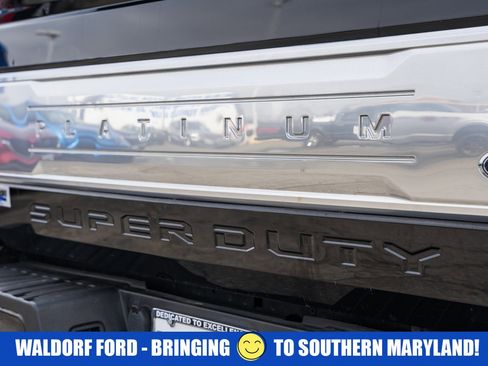 Used 2018 Ford F250 Platinum w/ Platinum Ultimate Package image 8