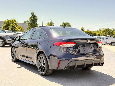 Used 2023 Toyota Corolla SE w/ SE Premium Package FWD image 16