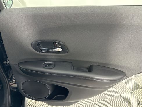 Used 2022 Honda HR-V LX image 26