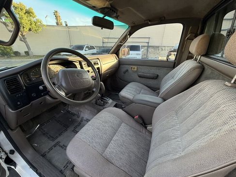 Used 1999 Toyota Tacoma 4x4 Regular Cab image 37