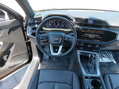 Certified 2025 Audi Q3 2.0T Premium w/ Convenience Package AWD/4WD image 16