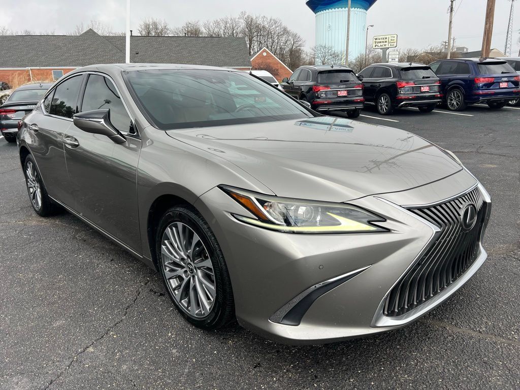 Used 2019 Lexus ES 350 w/ Premium Package FWD image 4