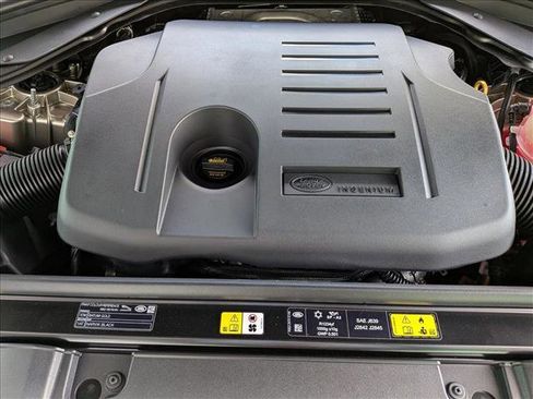 New 2025 Land Rover Range Rover SE image 16