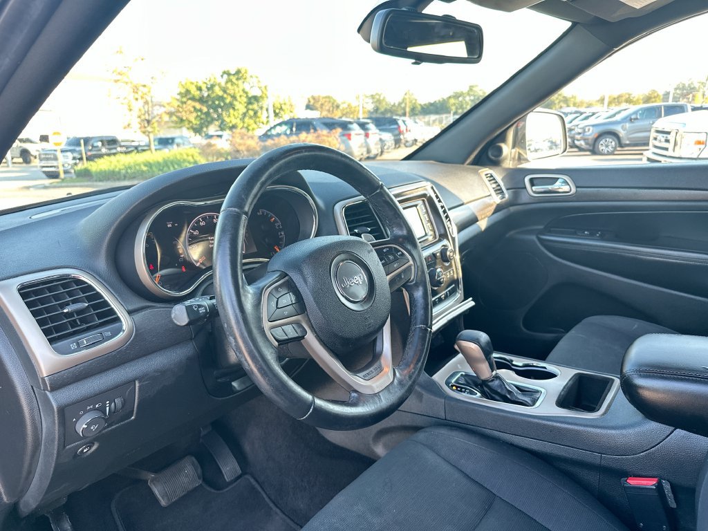 Used 2016 Jeep Grand Cherokee Laredo RWD image 10