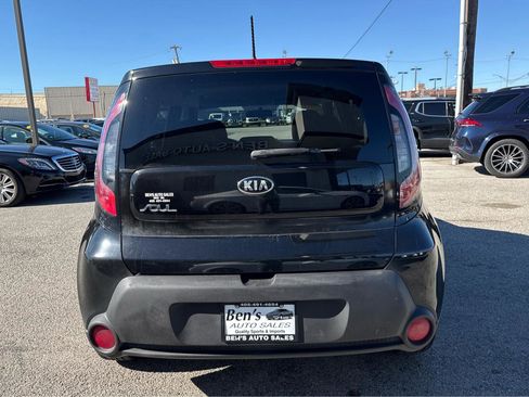 Used 2016 Kia Soul FWD image 7