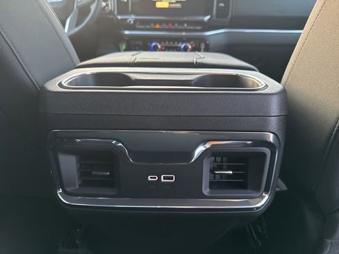 New 2026 GMC Sierra 1500 Elevation image 26