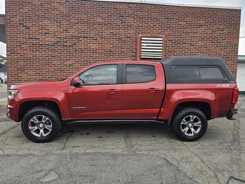 Used 2015 Chevrolet Colorado Z71 AWD/4WD image 22