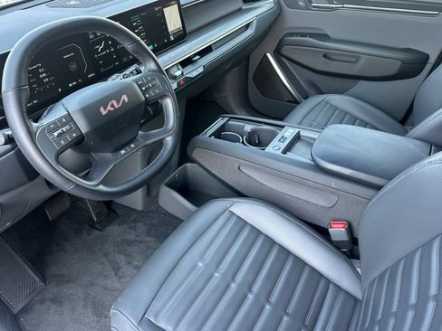Certified 2024 Kia EV9 Land AWD/4WD image 11