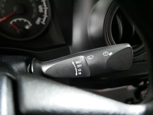 Used 2019 Toyota Tacoma SR w/ SR Convenience Package image 30