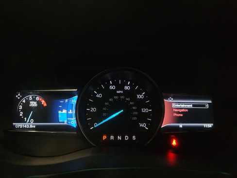 Used 2016 Ford Explorer Sport AWD/4WD image 23
