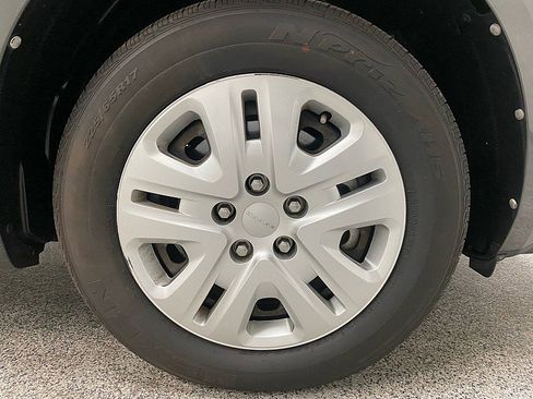 Used 2017 Dodge Journey SE w/ Flexible Seating Group image 25