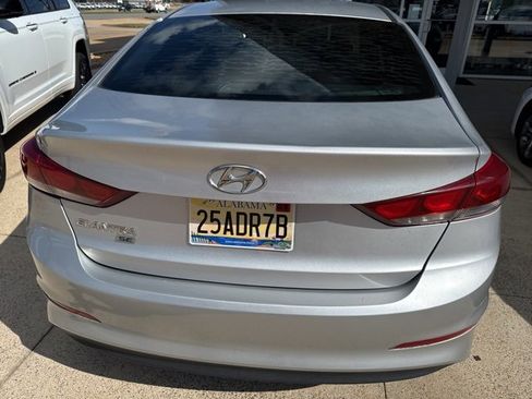 Used 2018 Hyundai Elantra SE image 6