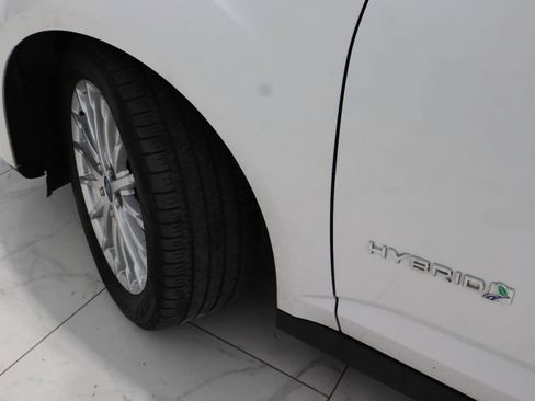 Used 2013 Ford C-MAX SEL FWD image 33