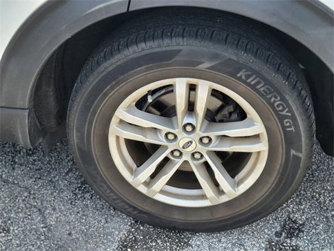 Certified 2020 Ford Explorer XLT w/ Equipment Group 202A image 6