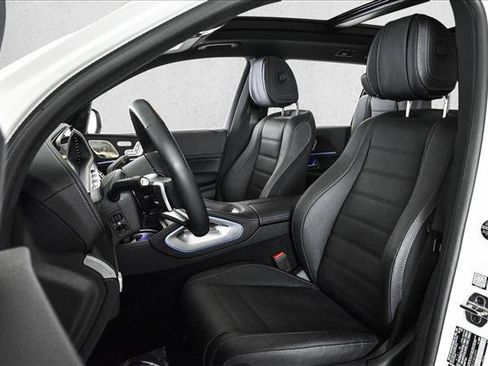 Certified 2025 Mercedes-Benz GLS 450 4MATIC image 18