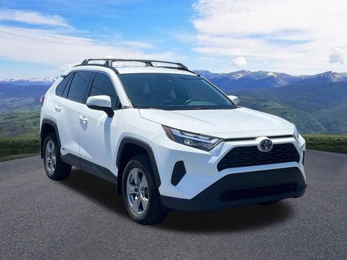 Used 2023 Toyota RAV4 XLE w/ XLE Grade Weather Package AWD/4WD image 8