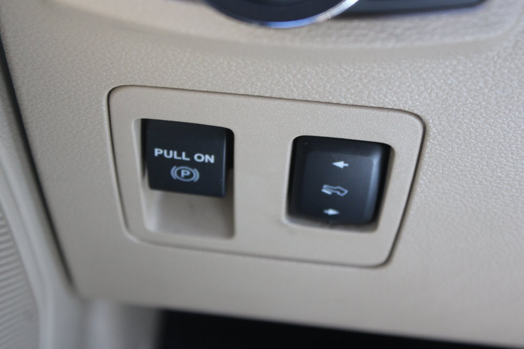 Used 2018 Ford F150 XLT w/ Equipment Group 302A Luxury AWD/4WD image 26