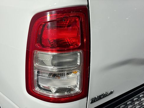 Used 2022 RAM 2500 Tradesman w/ Chrome Appearance Group image 34