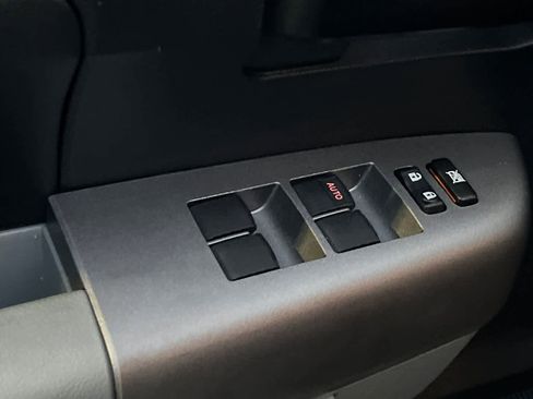 Used 2012 Toyota Tundra 2WD Double Cab image 14