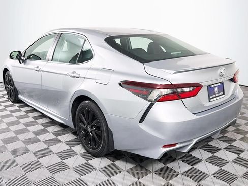 Used 2024 Toyota Camry SE FWD image 9