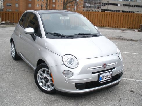 Used 2013 FIAT 500 Pop FWD image 2