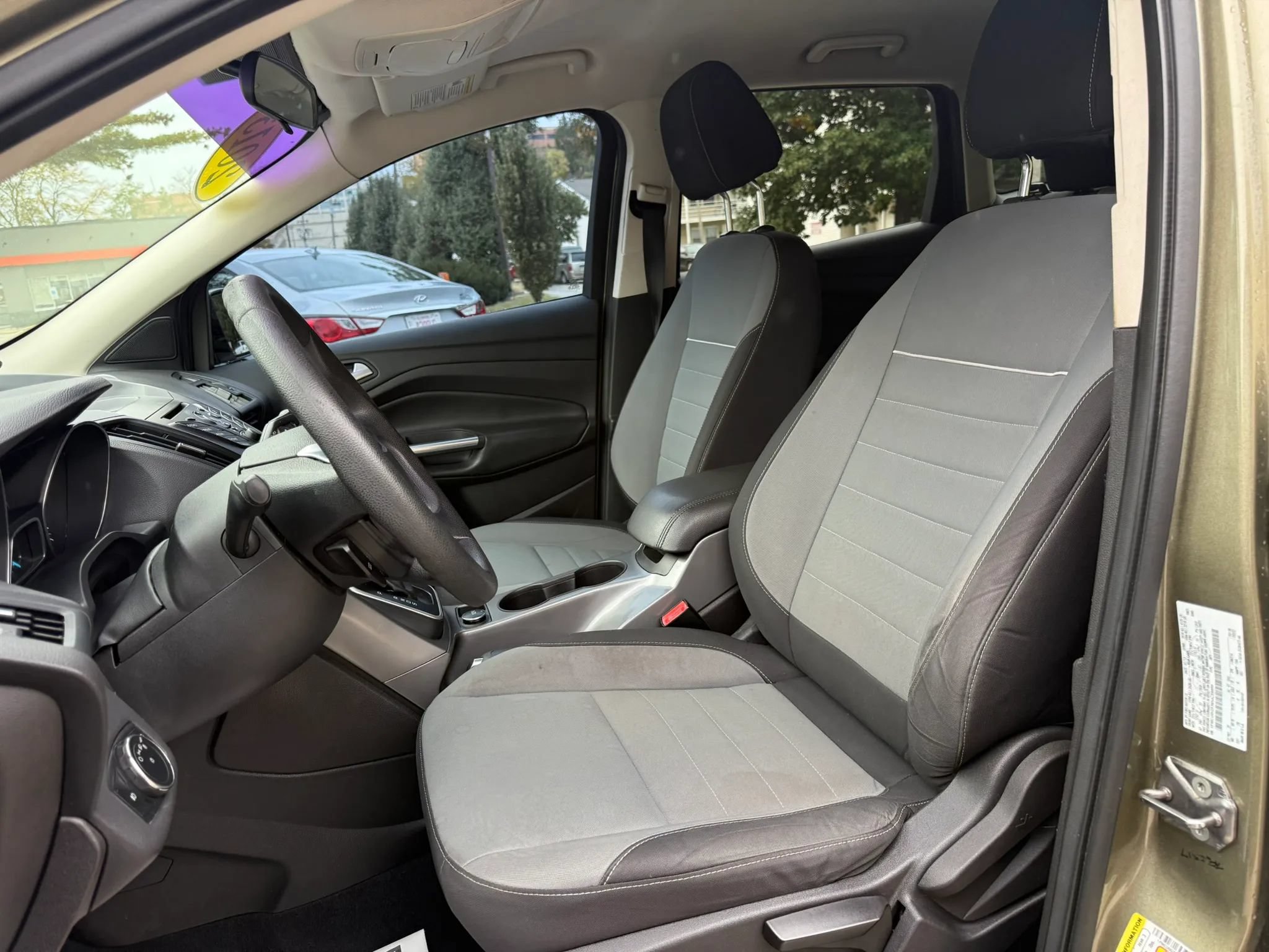 Used 2013 Ford Escape SE FWD image 11