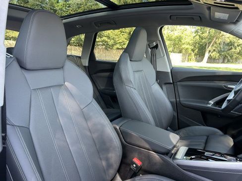 Certified 2025 Audi Q5 Premium Plus w/ Premium Plus image 29