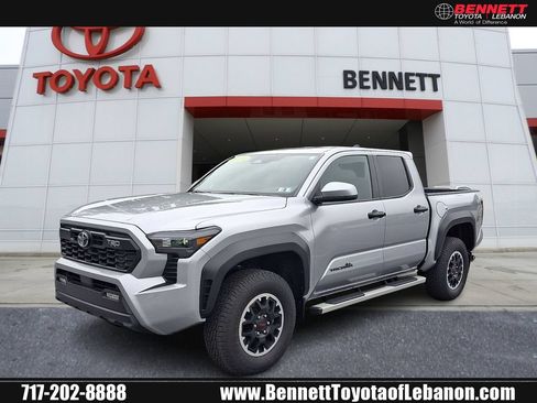 Certified 2024 Toyota Tacoma TRD Off-Road AWD/4WD image 1