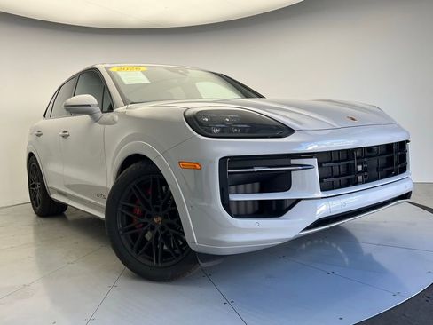 Certified 2026 Porsche Cayenne GTS image 24