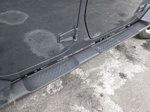 Used 2017 Jeep Wrangler Unlimited Sahara w/ Quick Order Package 24E Chief image 9