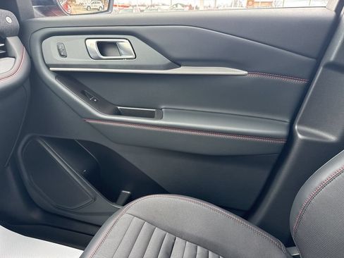 New 2026 Ford Explorer ST-Line w/ ST-Line Street Pack AWD/4WD image 25