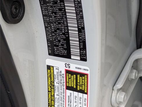 Used 2023 Toyota Camry XSE image 39