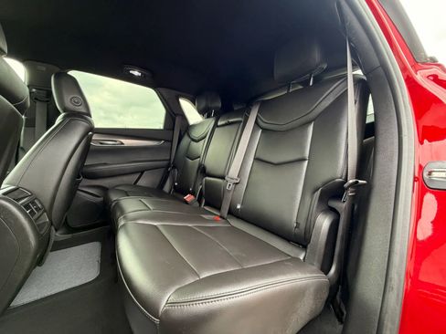 Used 2021 Cadillac XT5 Luxury FWD image 38