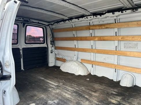 Used 2021 GMC Savana 2500 w/ Driver Convenience Package RWD image 15