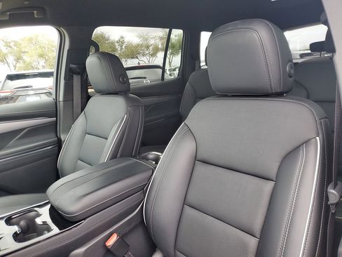 Used 2025 Buick Enclave Preferred image 16