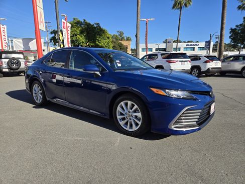 Certified 2023 Toyota Camry LE image 3