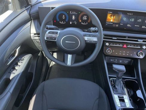 New 2026 Hyundai Tucson SEL FWD image 17