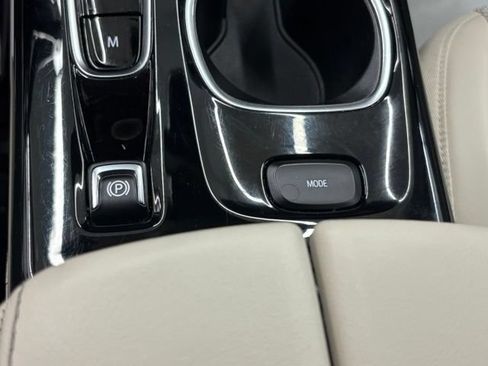 Used 2023 Buick Envision Preferred FWD image 34