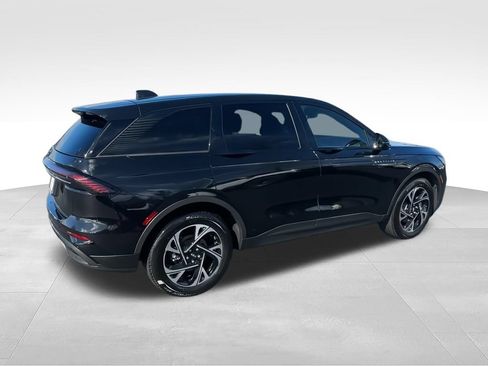 Used 2025 Lincoln Nautilus Premier w/ Jet Appearance Package AWD/4WD image 8
