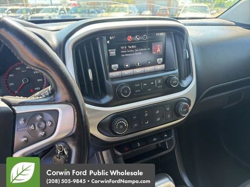 Used 2015 GMC Canyon SLE AWD/4WD image 19