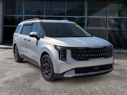 Used 2025 Kia Carnival EX