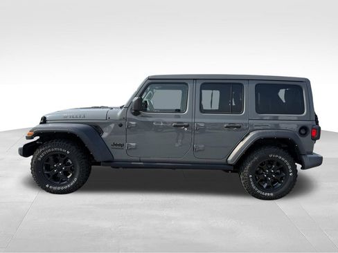 Used 2021 Jeep Wrangler Unlimited Sport AWD/4WD image 2