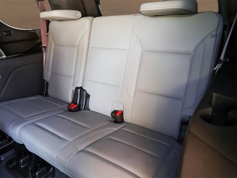 Used 2021 GMC Yukon SLT w/ SLT Luxury Plus Package image 24