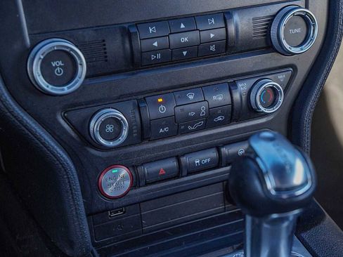 Used 2020 Ford Mustang Coupe image 20